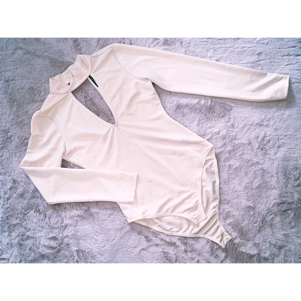 ⭐️Hautelook Tan Long Sleeve Neck Bodysuit🌟